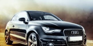Jak otworzyć wlew paliwa Audi a5?