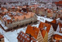 Jak samemu zrobić zabudowę balkonu? Jak samemu zrobić zabudowę balkonu?